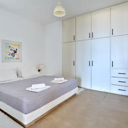Stunning With Panoramic View *