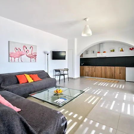 Stunning With Panoramic View Villa Psarrou